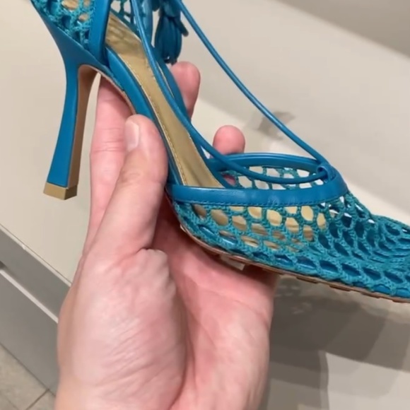 BOTTEGA VENETA - Blue Stretch Lace Up Heels - Picture 5 of 5
